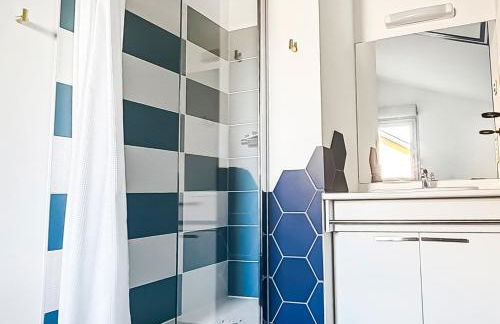 Duplex moderne et lumineux avec piscine et parking - Foto 8