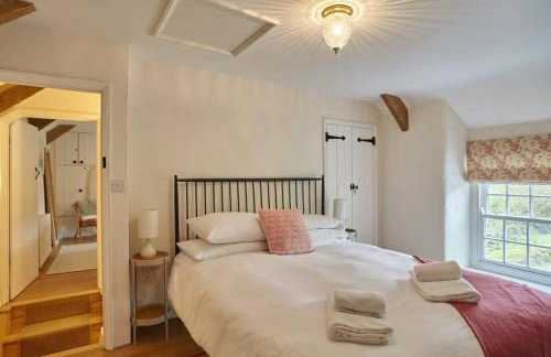 The Old Post Office Private Parking & Garden - Foto 19