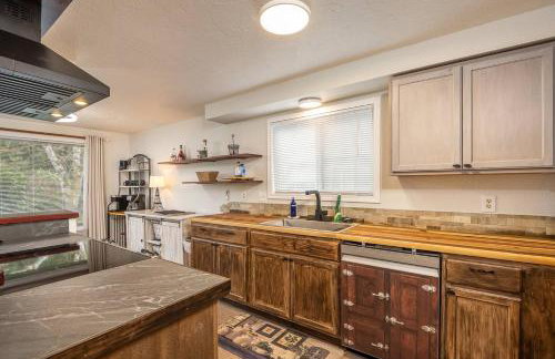 Cozy 3-Bedroom Townhome - 3 Miles from OSU! - Foto 32