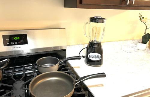 FREE Parking Minutes from Center City - Foto 8