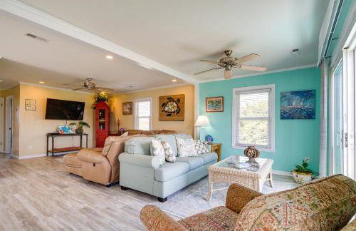 Charming Surf City Beach House - Walk to Ocean! - Foto 6