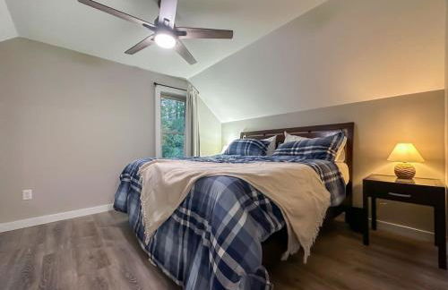 Spa Lodge Sleeps 9 Sauna Hot Tub Mtn Views - Foto 18