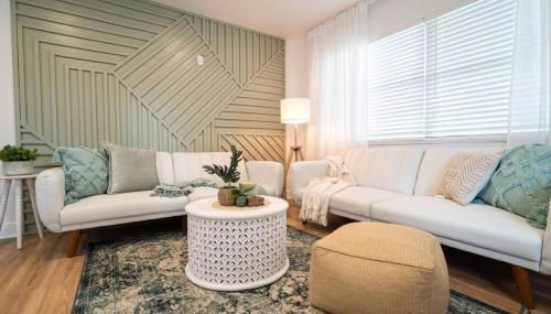 Cozy 3BR with Patio & Yard Near Ybor City - Foto 3