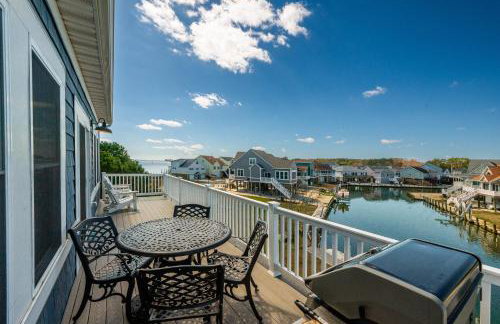 Anchor's Away - Waterfront, Pet Friendly, Pools! - Foto 51