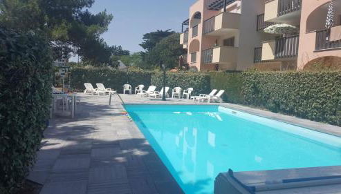 Les Muleaux - Wifi, TV, Piscine de résidence - Photo 2