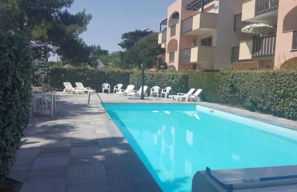 Les Muleaux - Wifi, TV, Piscine de résidence - Photo 2