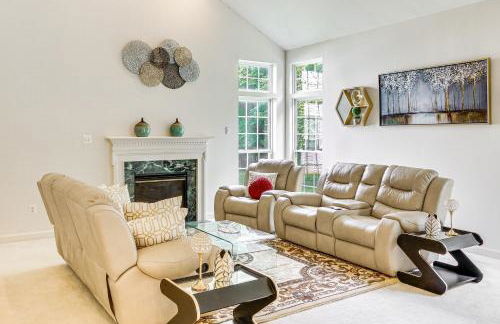 Huge Hagerstown Home with Deck about 4 Mi to Downtown! - Foto 1