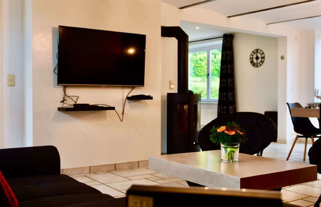 Tranquil Holiday Home in Manhay with Hot Tub near Ski Area - Photo 24