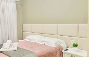 Apto Encantador com Lareira, piscina e jacuzzi - Photo 16