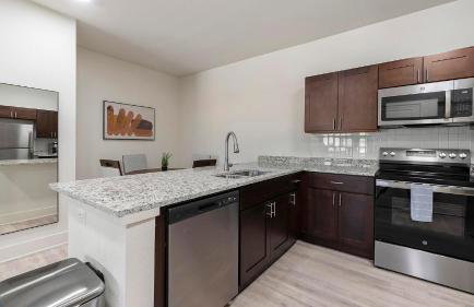 Landing Stylish 1BD Clubhouse Gym - Foto 40