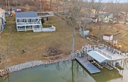 Lakefront, Private Covered Dock, Huge Balconies - Foto 6