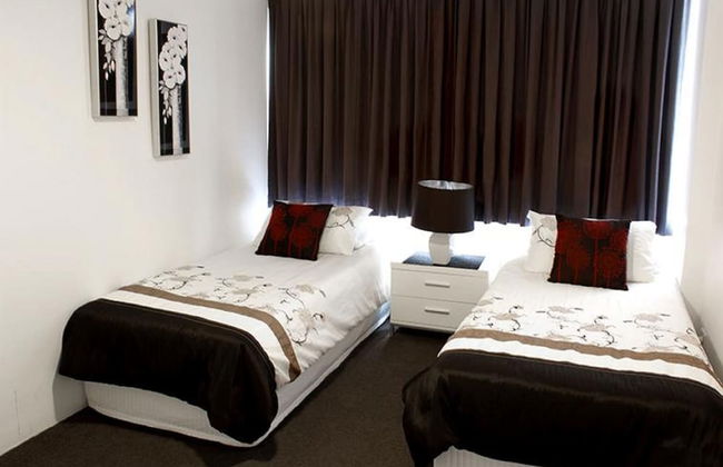 Beaconlea Tower Apartments - Photo 2