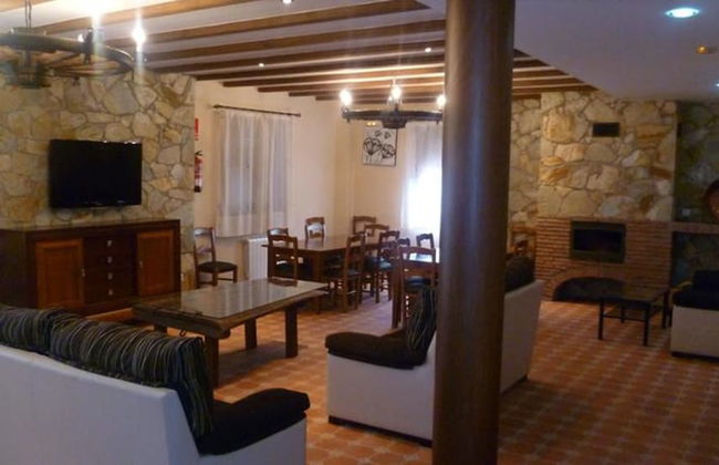 Aguas del Venero - Photo 40