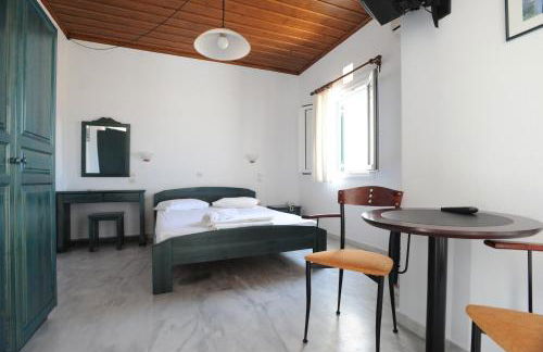 Carlo Bungalows - Photo 14