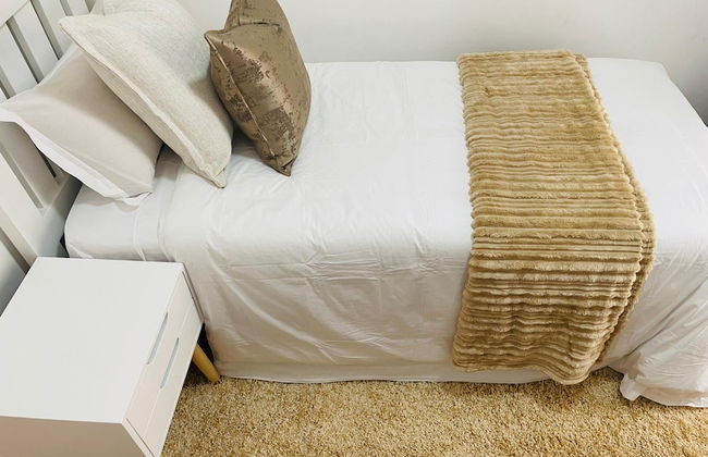 Immaculate Home in Avondale West - 2166 - Foto 20