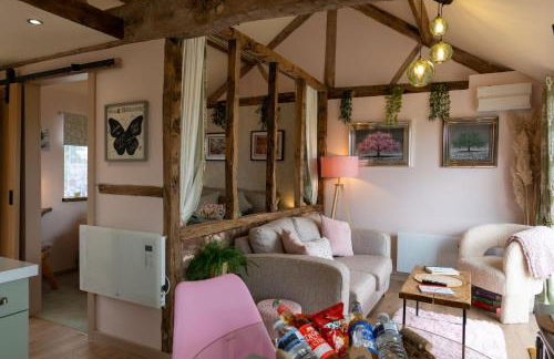 Field View Cottage hottub, dog friendly great view - Photo 3