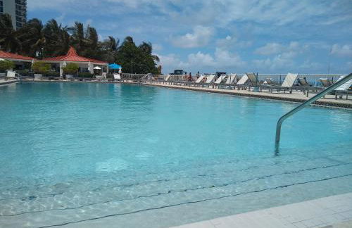 Estudios para 4 personas en la playa de Sunny Isles Beach - Foto 19