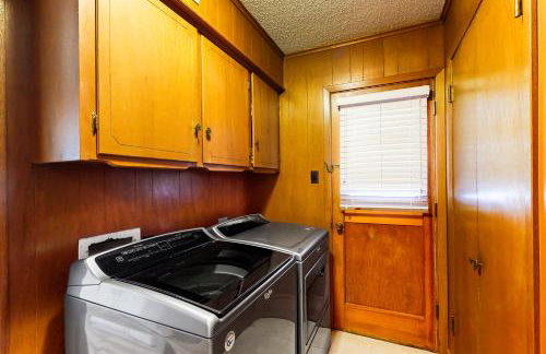 Laid-Back Lake House with Wraparound Deck - Foto 18