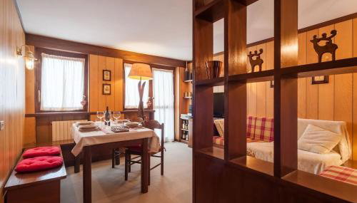 Elegant and Cozy Apartment in the Heart of Cervinia - Photo 2