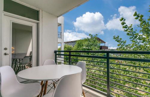 Stylish Condo facing Riverwalk with Free Parking Pet Friendly Centrally Located on the Riverwalk - Foto 5