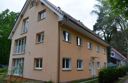 Private Souterrain Apartment in the green of Berlin - Foto 5