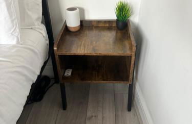 Free Parking! Kingston Studio, ideal for professionals relocators and leisure stays, near Kingston Station and Shopping Centre - Foto 16