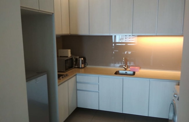 Queens Service Suite at Swiss Garden Residences - Photo 14