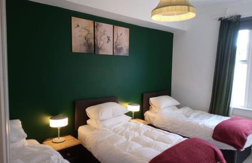 1 Bedroom garden flat City Central Slough near Windsor - Foto 20