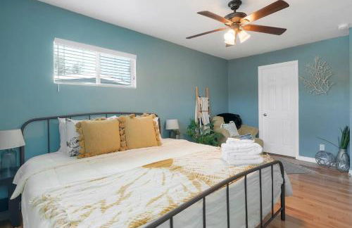 Arvada home w hot tub & BBQ - Photo 16