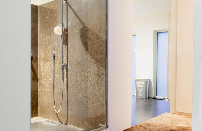 Lanaken Retreat Pool Jacuzzi and Sauna - Foto 40