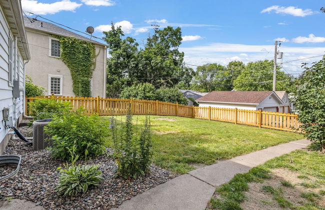 Parkway Cottage - Photo 32