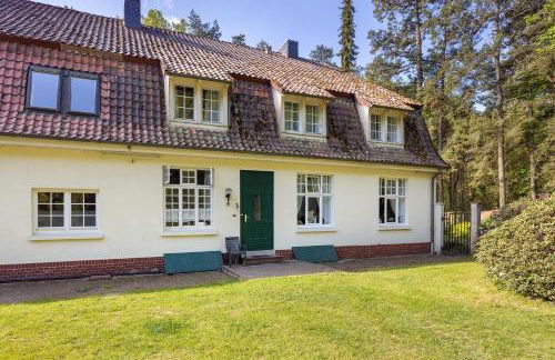 Grosszügiges Ferienhaus mit Wald - Foto 1