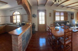 RuralRusticHome - Photo 3