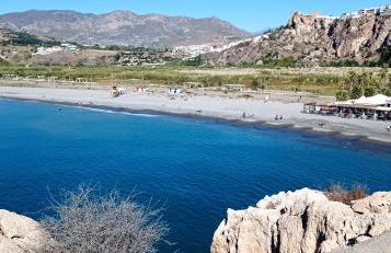 EL PEÑÓN IDÍLICO PISO A PIE DE Playa - Foto 37