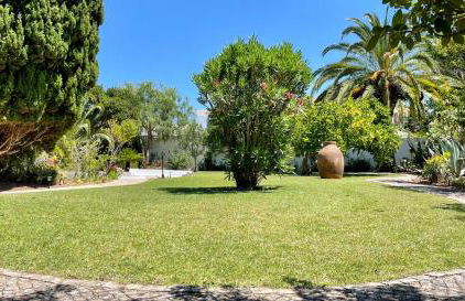 Charming Villa with Heated Pool near Sandy Beach, Hiking, Golf and Wineries - Foto 49