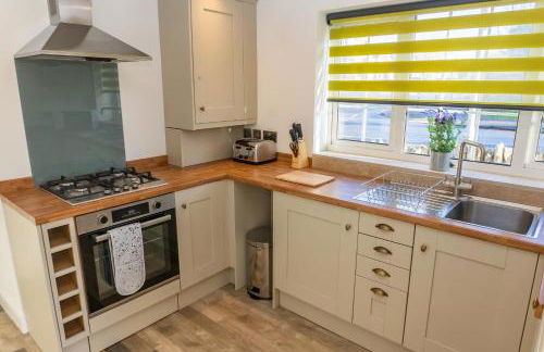 Gloucester-Beautiful 4 Bedroom Cottage-Sleeps 8-Free Parking-Fast Wi-Fi-Work or Leisure - Foto 66