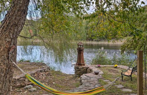 Remote Long Island Lakefront Cabin with Deck and Grill - Foto 22