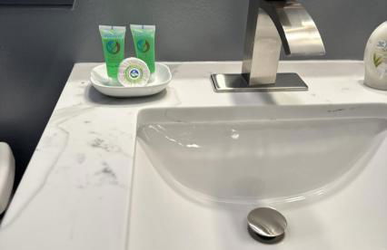 AMAZING!!!! Luxury 5BR, Steps to beach and Fun! Fully Renovated Beach house! - Foto 18