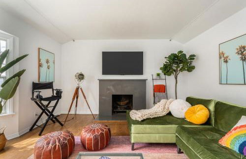 Angel&Rose Universal Hollywood Heated Pool House King Bed - Foto 43