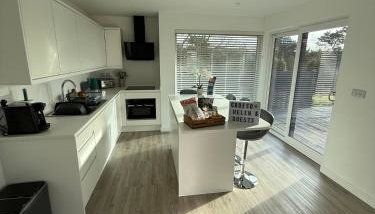 Lowern, Luxury Lodge with Hot Tub and Games Room - Foto 2, stove