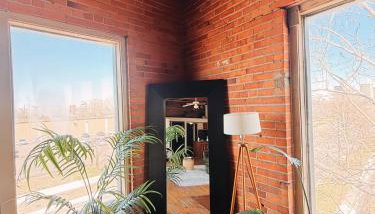 420 Friendly SKYLINE view Downtown Loft FREE Parking - Foto 3