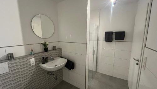 Wohnglück Leer-Altstadt - Foto 3, towels, Shower
