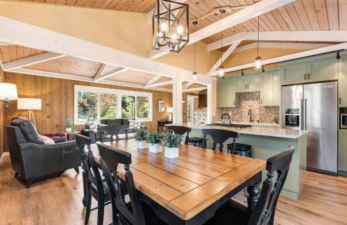 Walk to Everything! Hot tub, SHARC passes - Foto 11