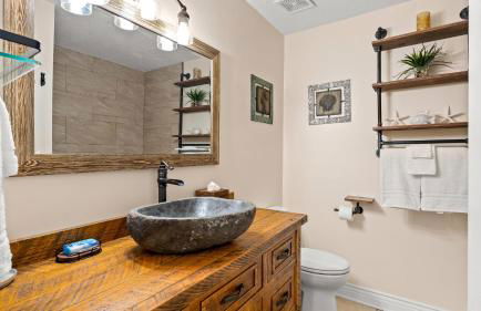 Gulf View Beach Bungalow, Hot Tub, Dog-Friendly, Near Scooners, Near Beach - Foto 26