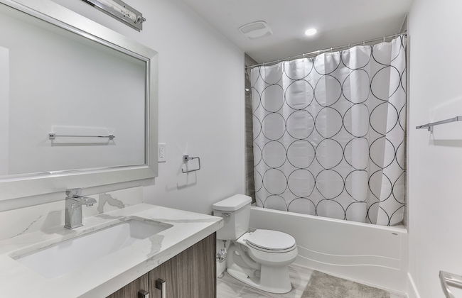 QuickStay - Classy 5brm House in Vaughan - Foto 37