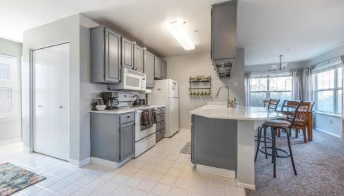 The Hood River Condominiums - Photo 1