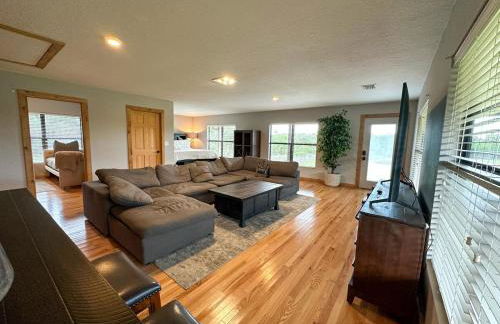 Enchanted Log Cabin Retreat Near Bradenton and St Pete - Photo 17