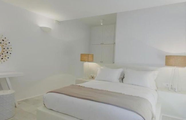 NK Luxury Villas - Photo 4