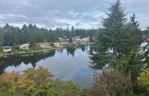 Cozy House on a Lake - Foto 1