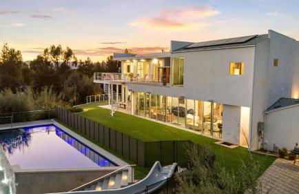 Luxe 8000 sqft w 2 Pools Sauna Putting Green Game Room Alta Vista Estate - Foto 65